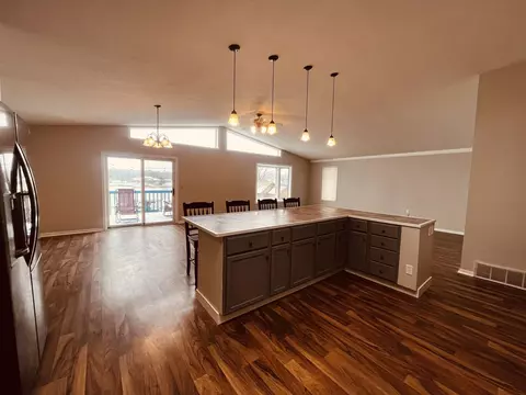 960 Breckenboro, Lake Summerset, IL 61019 photo 4
