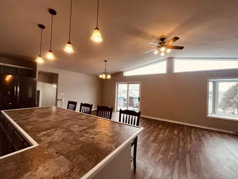 960 Breckenboro, Lake Summerset, IL 61019 photo 5