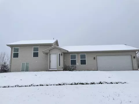 4648 Pagoda Dr, Loves Park, IL 61111