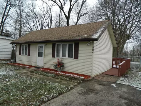 504 Fitch Rd, Rockford, IL 61109