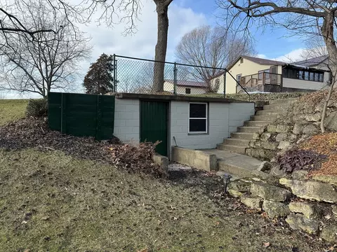717 E Washington St, Mount Carroll, IL 61053 photo 11