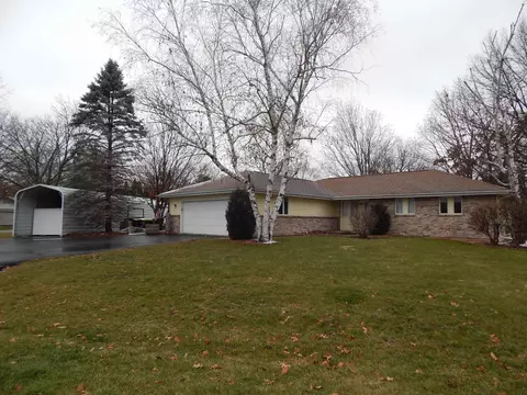 208 Cork Rd, Rockton, IL 61072