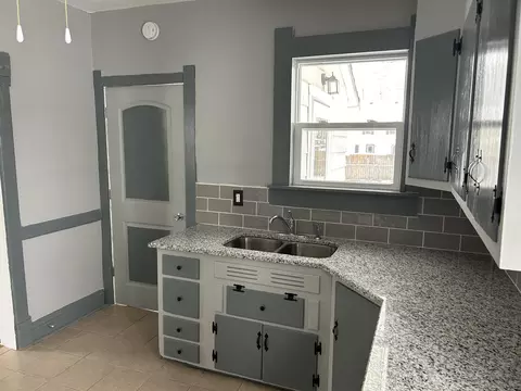 520 S Burchard Ave, Freeport, IL 61032 photo 17