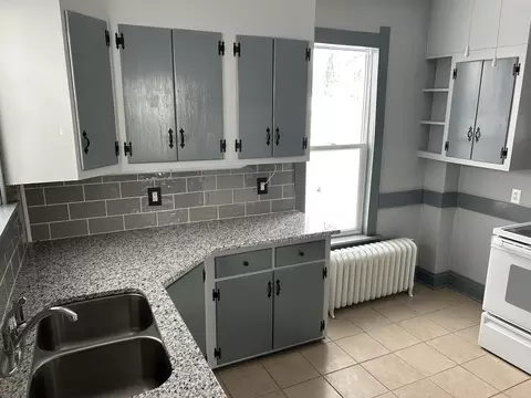 520 S Burchard Ave, Freeport, IL 61032 photo 13