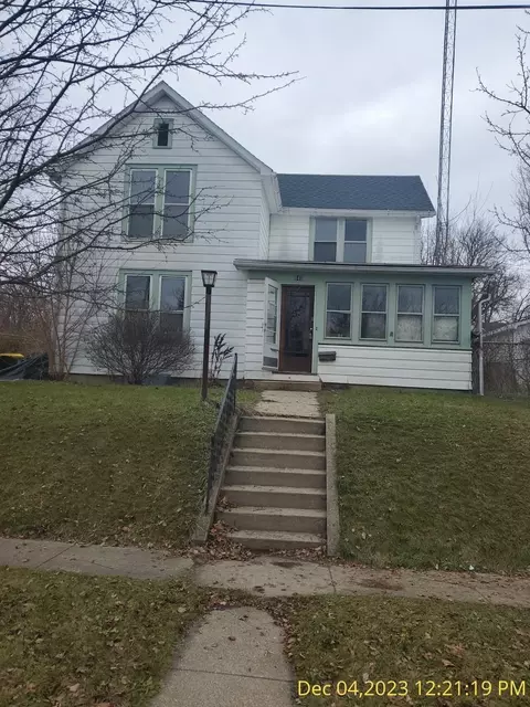 840 W Elk, Freeport, IL 61032