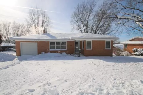 1104 Franklin St, Galena, IL 61036