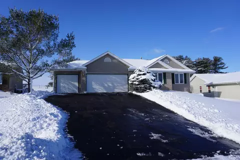 4368 Westridge Dr, Winnebago, IL 61088