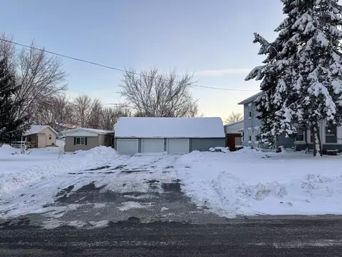 407 S Broad St, Lanark, IL 61046 photo 2
