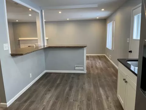 4909 Mohawk Rd, Rockford, IL 61107 photo 9