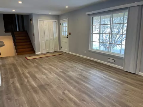 4909 Mohawk Rd, Rockford, IL 61107 photo 3