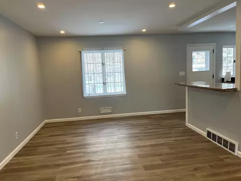 4909 Mohawk Rd, Rockford, IL 61107 photo 10