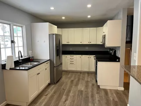 4909 Mohawk Rd, Rockford, IL 61107 photo 4