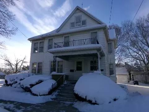 526-526 S 12 S Carroll, Freeport, IL 61032