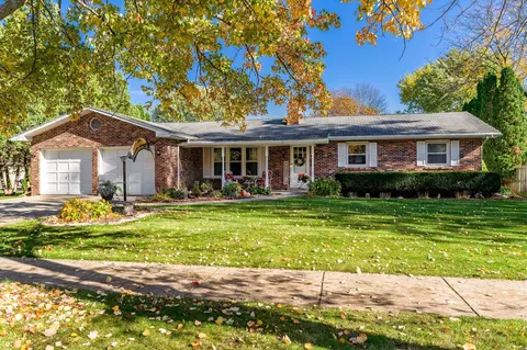 1014 N Grant Ave, Janesville, WI 53545
