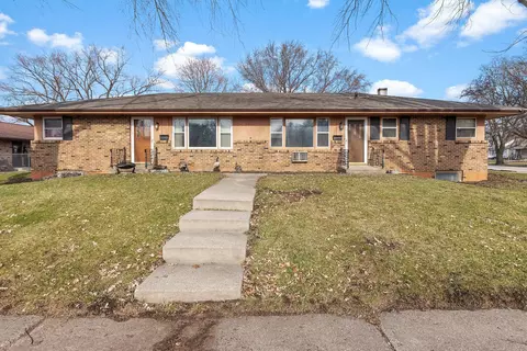3124 Carolina Ave, Rockford, IL 61108