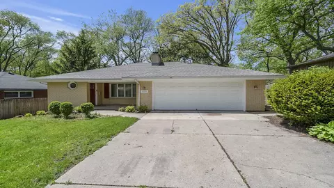 1220 Scottswood Dr, Rockford, IL 61107