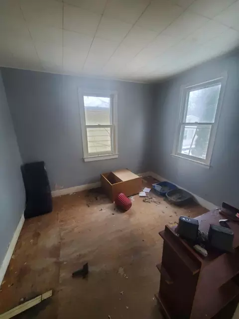 727 S 16th Ave, Freeport, IL 61032 photo 9