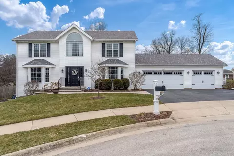 6307 Grassridge Rd, Rockford, IL 61108