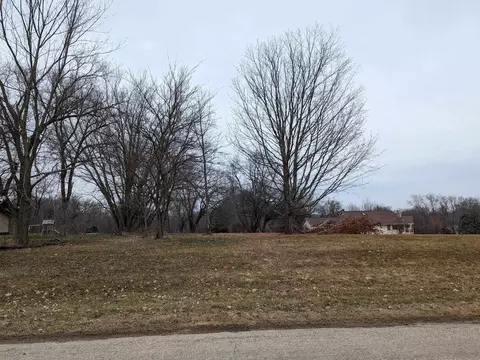 665 Lake Summerset Rd, Lake Summerset, IL 61019
