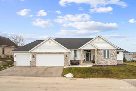 12130 Marble Dr, Rockton, IL 61072
