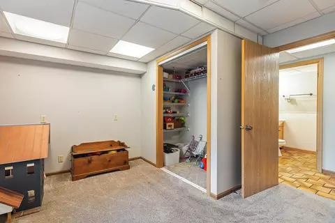 Bedroom - 607 Knollwood, Lake Summerset, IL 61019 photo 8 of 11