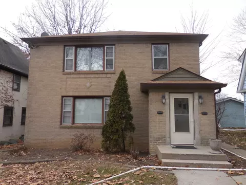 910 N Chicago Ave, Rockford, IL 61107