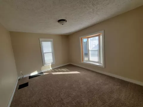 506 E Gdn, Freeport, IL 61032 photo 16