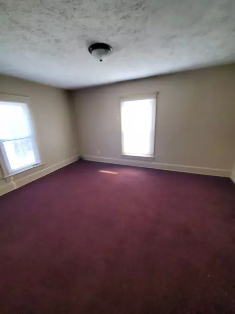 506 E Gdn, Freeport, IL 61032 photo 18
