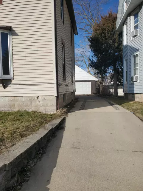 506 E Gdn, Freeport, IL 61032 photo 8