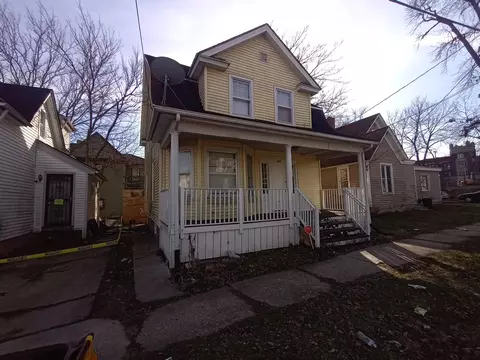 608 Bruce St, Rockford, IL 61103