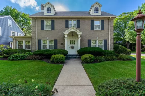 2138 Clinton St, Rockford, IL 61103