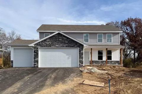 9627 Lismore Rd, Roscoe, IL 61073