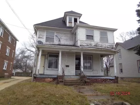 1311 School St, Rockford, IL 61101