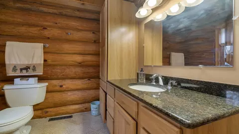 Bath - 3454 Mill Rd, Cherry Valley, IL 61016 photo 2 of 3