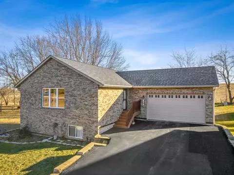 Exterior - 728 Westmore, Lake Summerset, IL 61019 photo 10 of 13