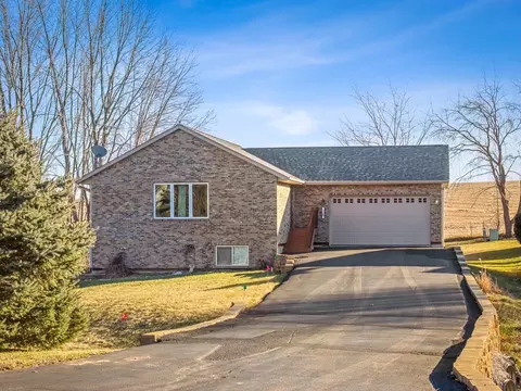 728 Westmore, Lake Summerset, IL 61019
