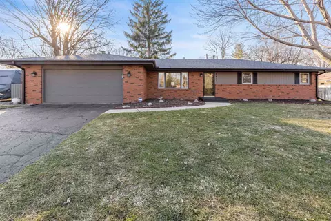 2411 Woodfern Way, Rockford, IL 61108