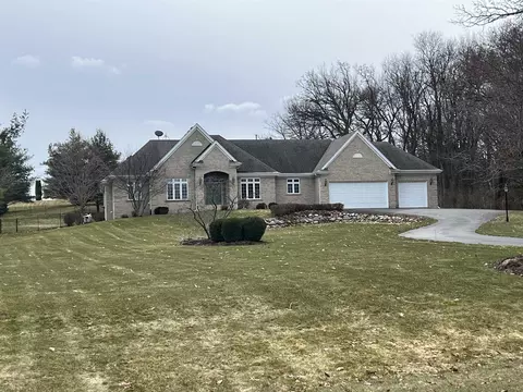 9443 Meadowsweet Dr, Belvidere, IL 61008