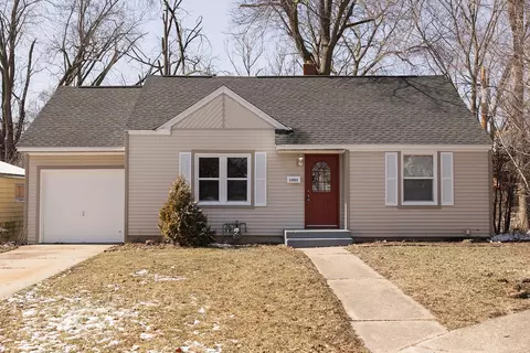1903 21st St, Rockford, IL 61109