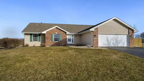 319 Verona Dr, Rockford, IL 61107