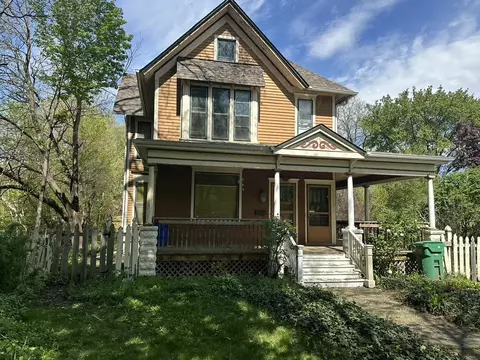 421 S 3rd St, Rockford, IL 61104