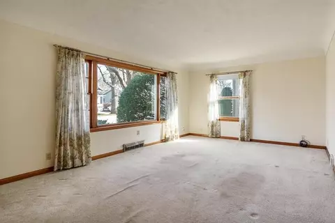 456 W 6th St, Pecatonica, IL 61063 photo 6