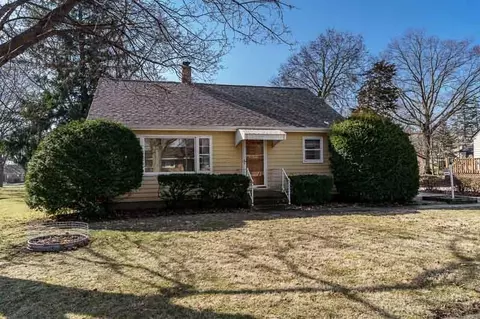 456 W 6th St, Pecatonica, IL 61063 photo 3