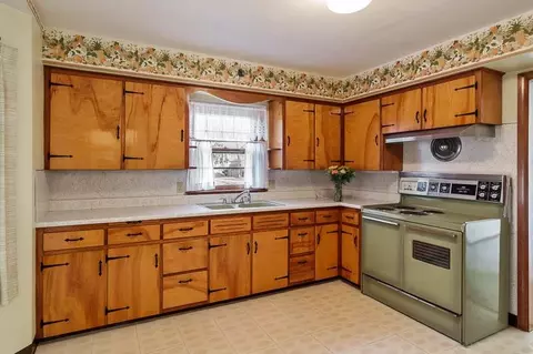 456 W 6th St, Pecatonica, IL 61063 photo 10