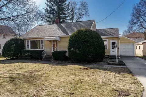 456 W 6th St, Pecatonica, IL 61063