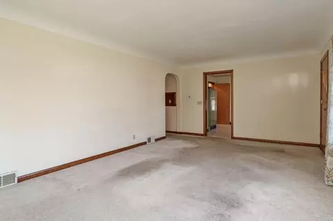 456 W 6th St, Pecatonica, IL 61063 photo 9