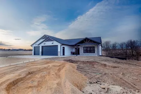 5368 N Timber Ridge Dr, Lena, IL 61048