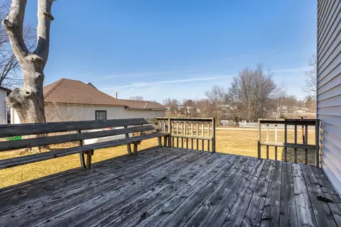 Exterior - 104 E Walnut St, Apple River, IL 61001 photo 8 of 9