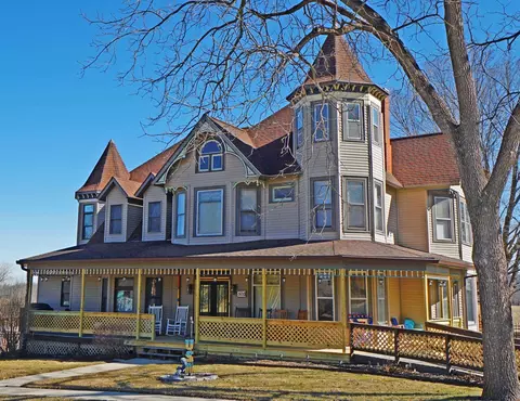 500 N Washington St, Hanover, IL 61041