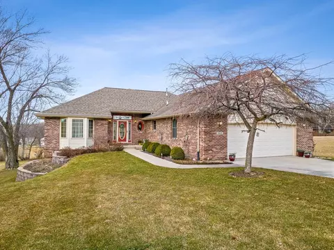 1809 Darby, Lake Summerset, IL 61019